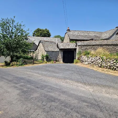 Le De La Ferme D Issac Holiday home *