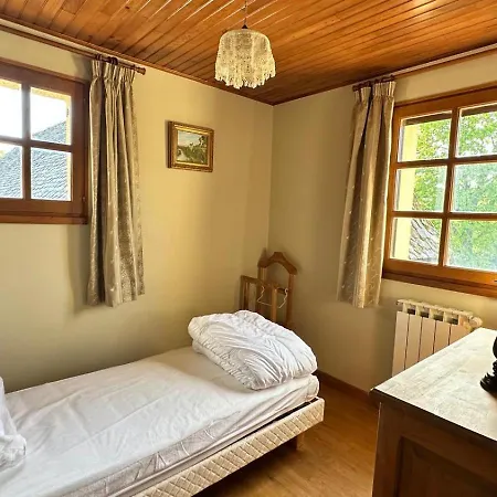 Holiday home Le De La Ferme D Issac *